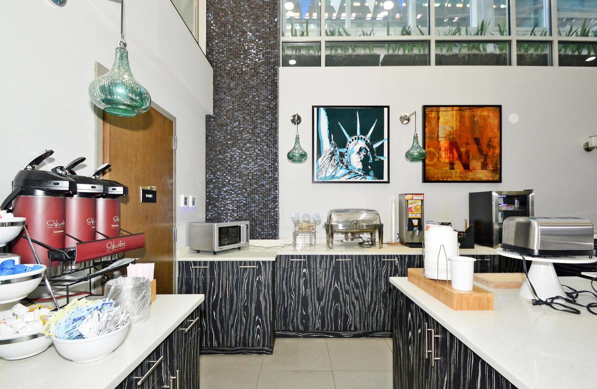 Best Western Plus Laguardia Airport Hotel Νέα Υόρκη Ανέσεις φωτογραφία