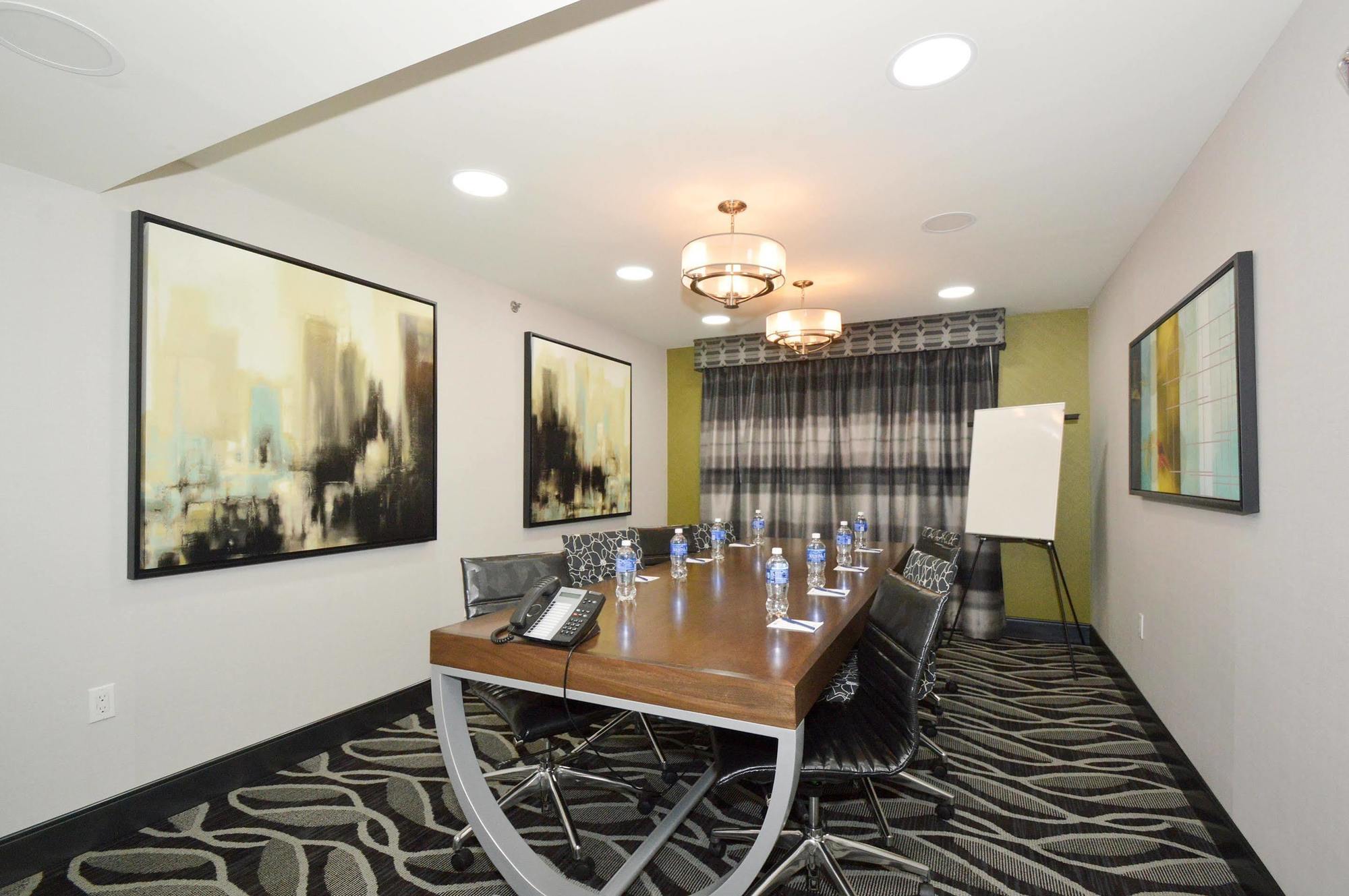 Best Western Plus Laguardia Airport Hotel Νέα Υόρκη Επιχειρήσεις φωτογραφία